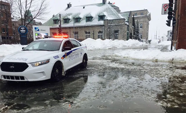 New heat-retaining jacket technology helps to combat the record cold weather in the US Picture 3