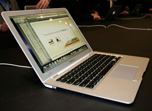 Nice laptop and personality Picture 1