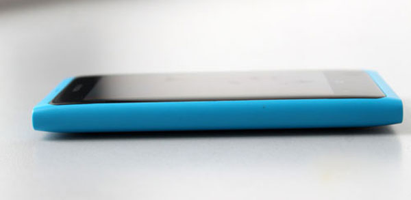 Nokia Lumia 800 review Picture 4