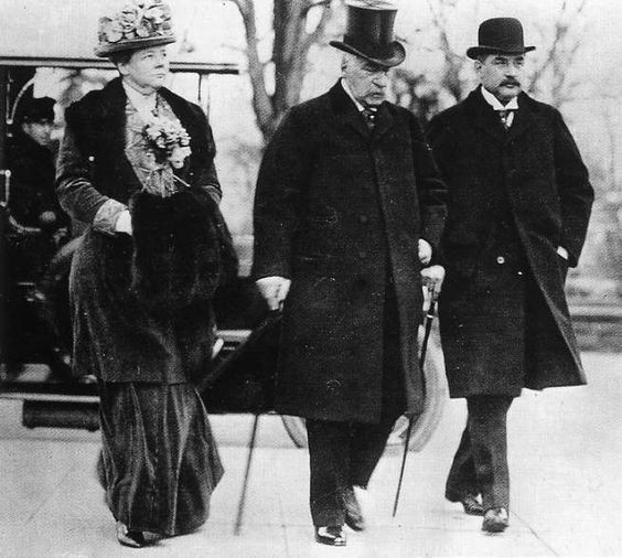 Not any organization, but these families are quietly controlling the world Picture 4