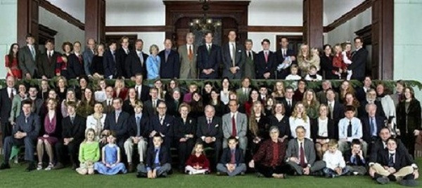 Not any organization, but these families are quietly controlling the world Picture 5