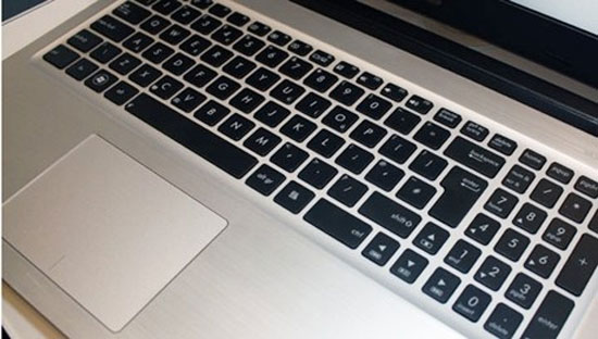 October pick up ultrabook running Windows 8 on the shelf Picture 3