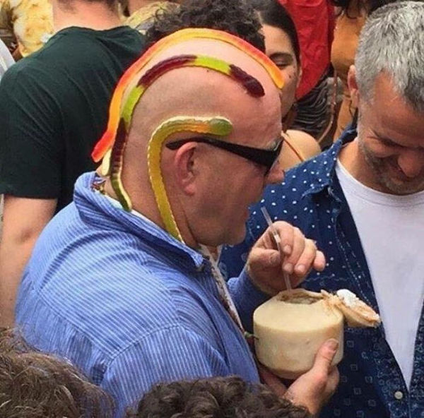 Odd pictures make it impossible for viewers to watch Picture 24