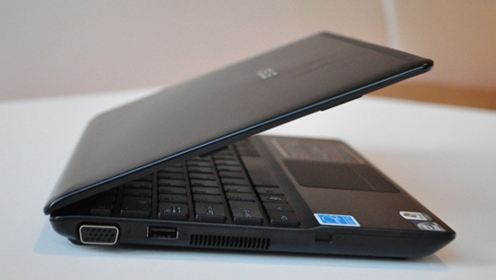 Open Asus' only 1kg netbook Picture 3