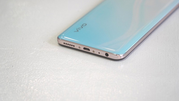 Overview of Vivo V19 phones Picture 2