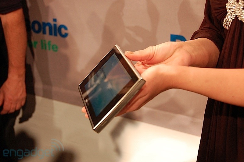 Panasonic launches a cable TV access computer Picture 3