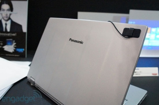 Panasonic's first touch screen Ultrabook Picture 5
