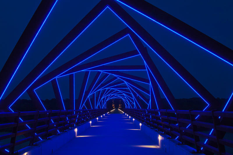 Perfectly label with the most magical 'light' bridge on the earth Picture 6