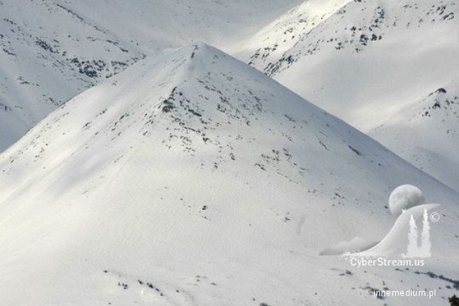 Perhaps the oldest pyramid was buried under the ice in Alaska? Picture 2