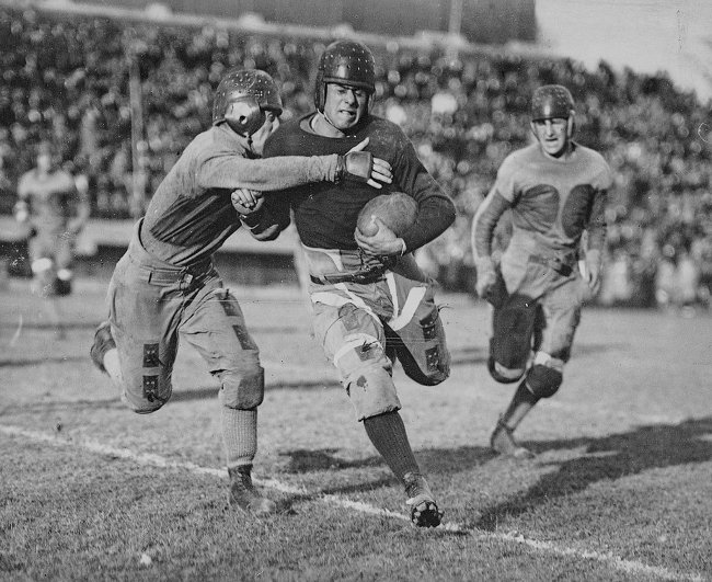 Photos of the first days of football appeared in the US Picture 4