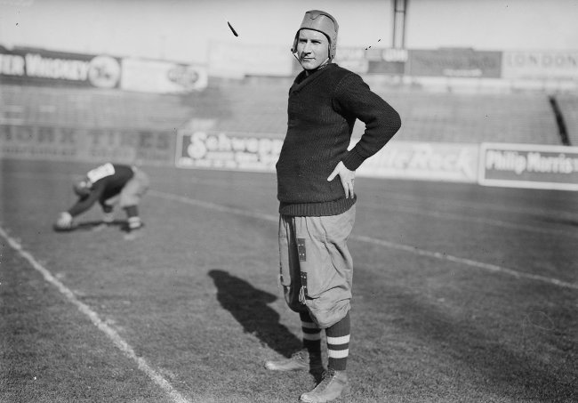 Photos of the first days of football appeared in the US Picture 8