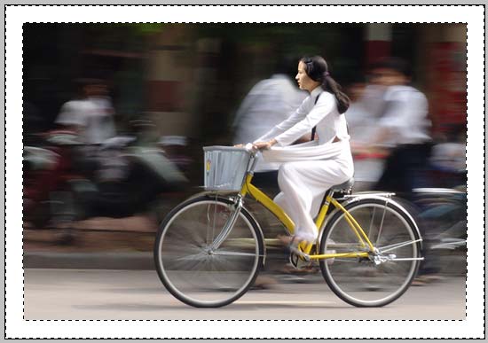 Photoshop CS: Cutting edges and creating frames (Last part) Picture 6