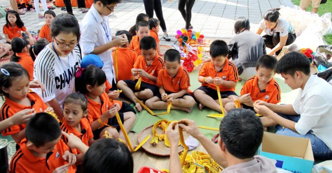 Places of entertainment during the Mid-Autumn Festival in Hanoi Picture 3