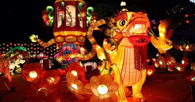 Places of entertainment during the Mid-Autumn Festival in Hanoi Picture 4