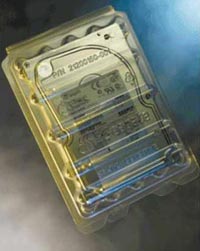 Protect digital devices when traveling far Picture 2