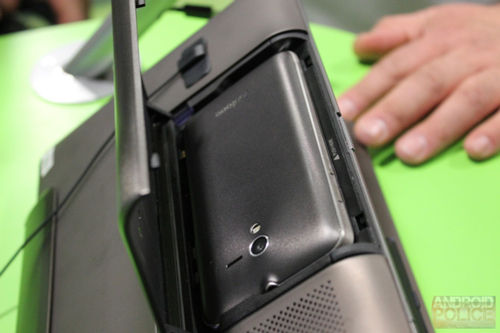 Ranking the 10 most quirky Android phones in history Picture 12