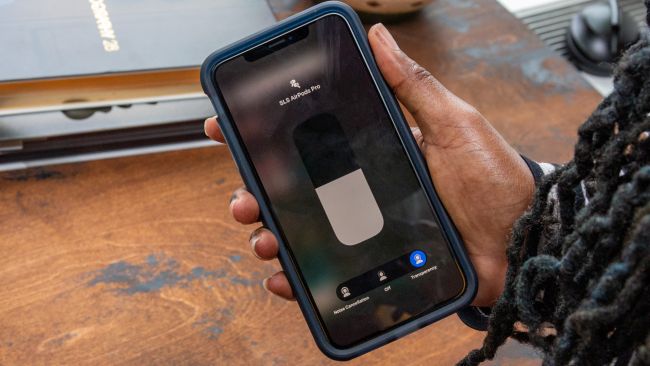 Review Apple AirPods Pro: The best wireless headset available Picture 6