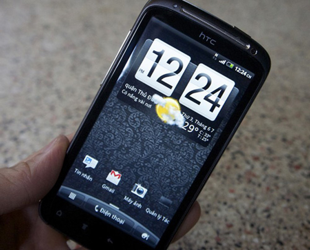 Review HTC Sensation Picture 7