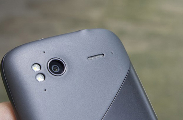 Review HTC Sensation Picture 8