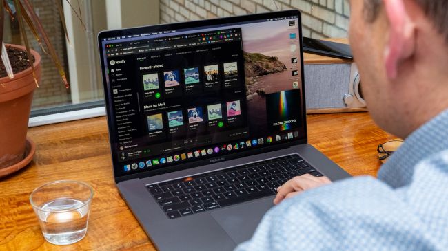 Review Macbook Pro 2019 Picture 7