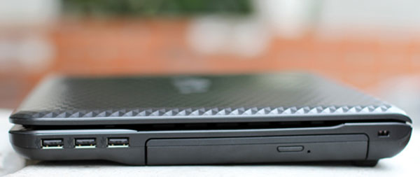 Review Sony Vaio E 2011 Picture 3