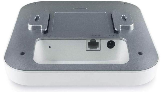 Review the EnGenius EnSky Wi-Fi 6 4x4 Indoor Access Point router Picture 2