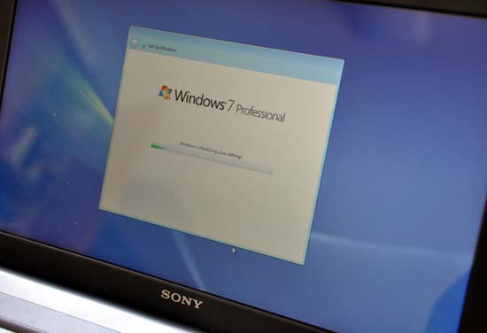 Review the Sony VAIO Y-series Notebooks Picture 9