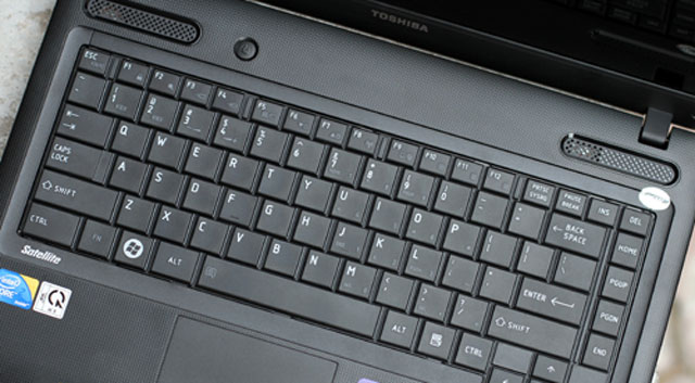 Review Toshiba Satelite C600 Picture 6