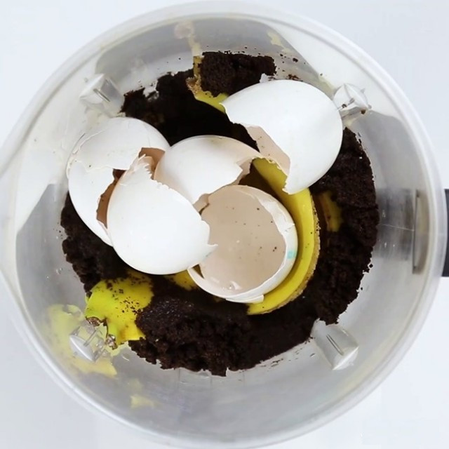 Revive dying plants with simple materials Picture 3