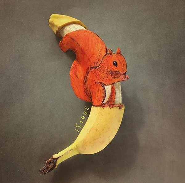 Round eyes with artworks made from bananas Picture 4