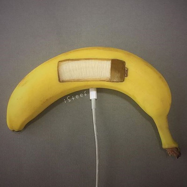 Round eyes with artworks made from bananas Picture 6