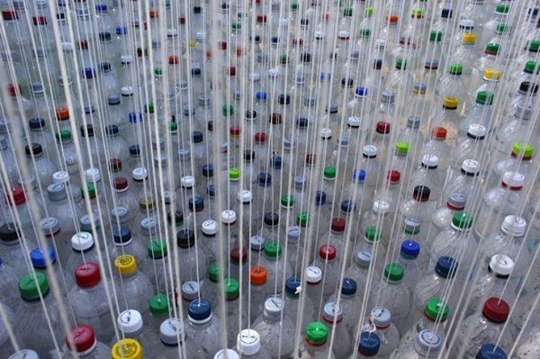 'Round the eyes' with 21 innovative ways to recycle old plastic bottles Picture 17