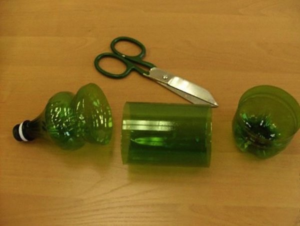 'Round the eyes' with 21 innovative ways to recycle old plastic bottles Picture 20