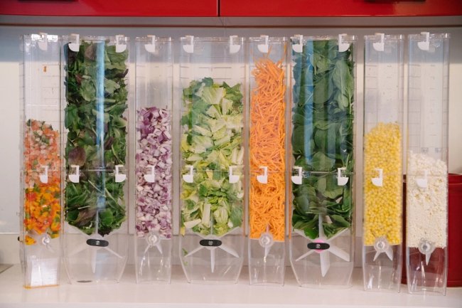 Sally robot is capable of processing 1,000 different salads every minute Picture 3