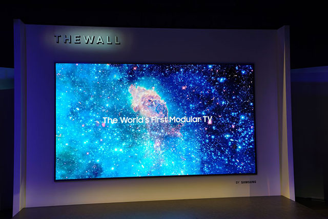 Samsung displayed a 4K 146 inch TV called 'Wall' at CES 2018 Picture 1