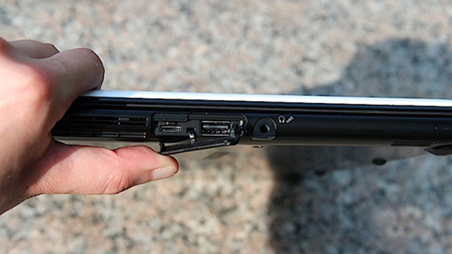 Samsung Series 5 ChromeBook 'Dam box' Picture 5