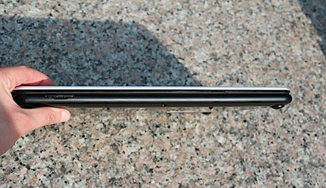 Samsung Series 5 ChromeBook 'Dam box' Picture 6