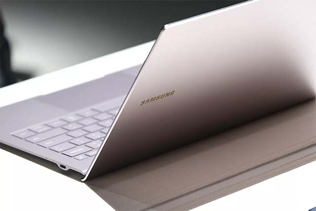 Samsung unveiled Galaxy Book S, an ultra-thin laptop with a long battery life Picture 3