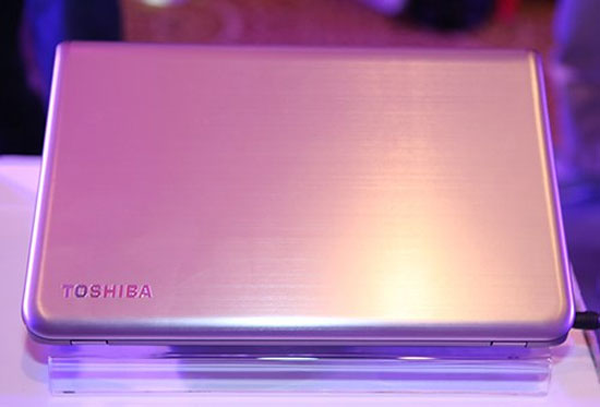 Satellite P50 - The first laptop to use Toshiba Haswell chip Picture 3