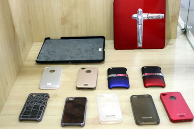 Save the Apple Store in Saigon Picture 12