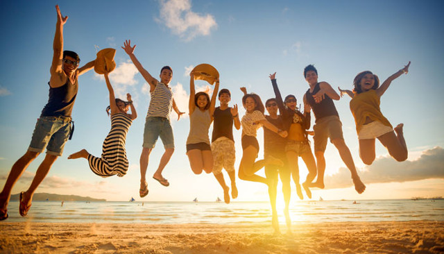 Saying things, status is about friends who are very deep, very absorbed Picture 8