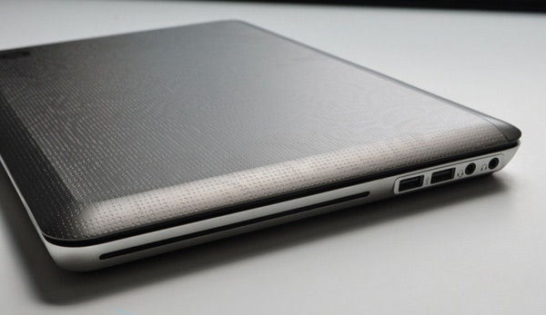 See and feel the HP Envy 14 Picture 12