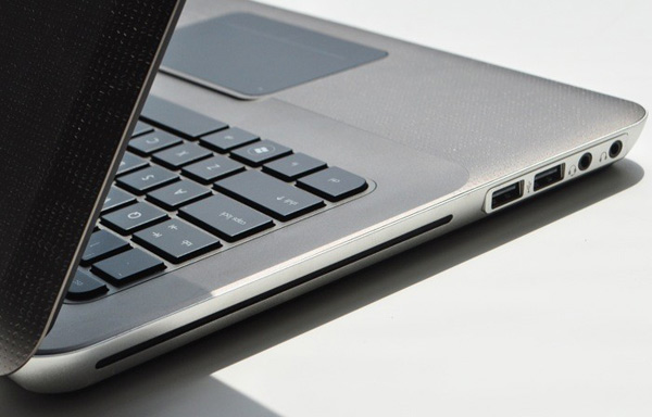 See and feel the HP Envy 14 Picture 30