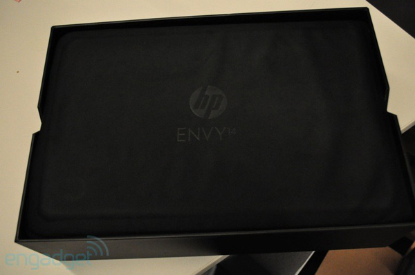 See and feel the HP Envy 14 Picture 9