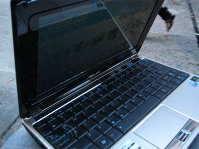 See Asus 'Eee-PC-not-cheap' Picture 2