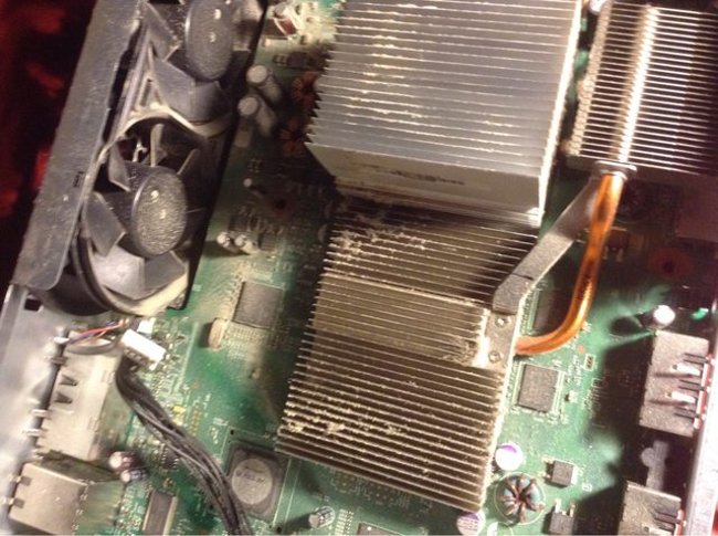 See close-up of nightmare computers for every warranty worker Picture 17
