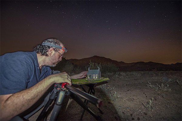 See stunning works from the art of capturing miniatures with the Milky Way Picture 1