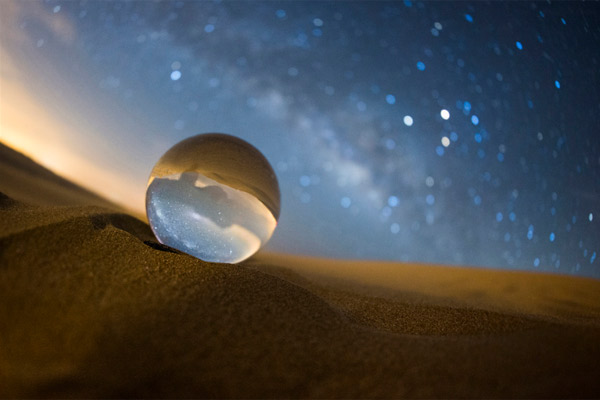 See stunning works from the art of capturing miniatures with the Milky Way Picture 13