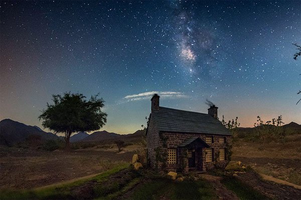 See stunning works from the art of capturing miniatures with the Milky Way Picture 6