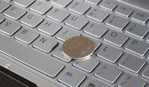 See the beauty of Vaio W netbook Picture 7